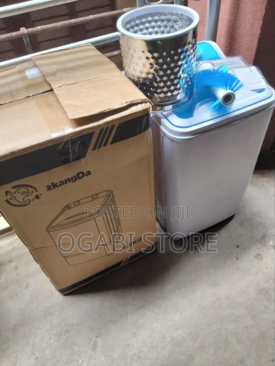 8KG Washing Machine With Shoe Washer