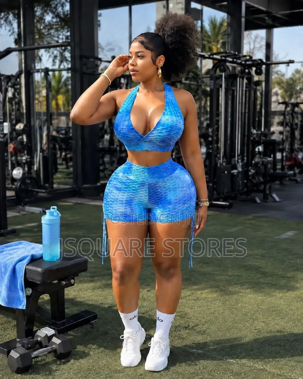 Two - Toned Multi-Purpose Active Set. Available In
Size 6-18