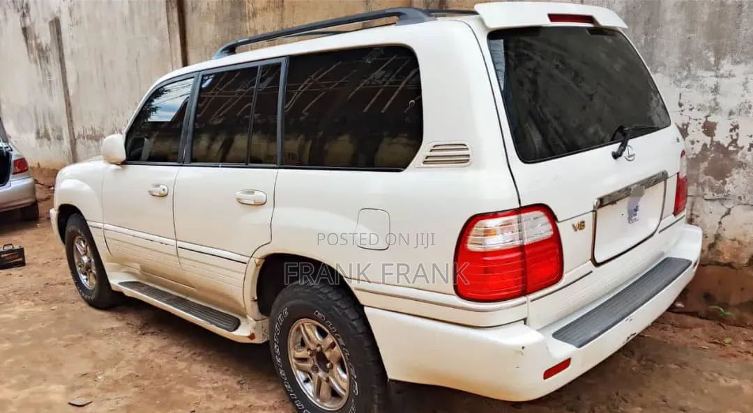 Lexus LX 470 Sport Utility 2004 White