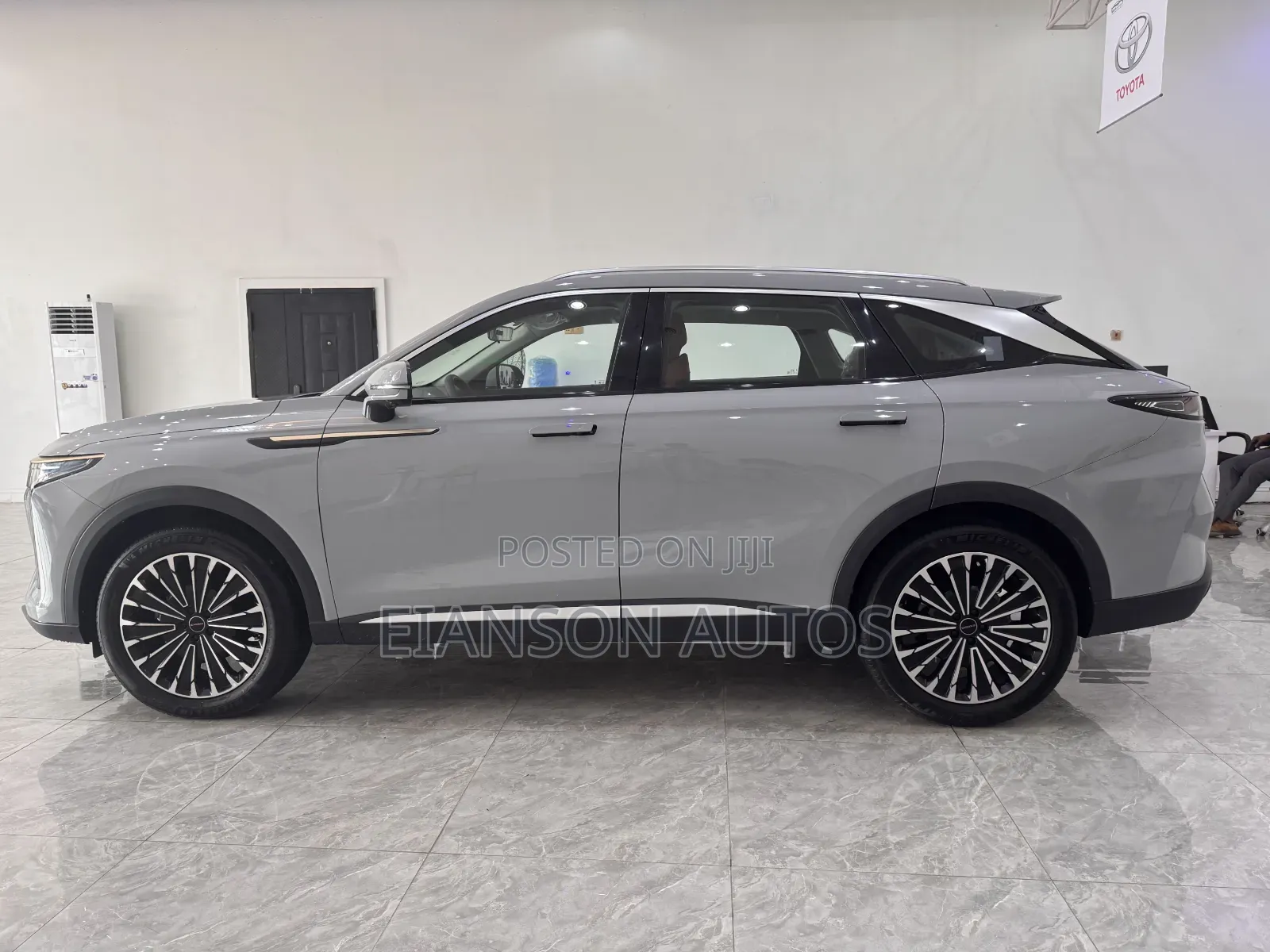New Exeed RX 2023 Gray
