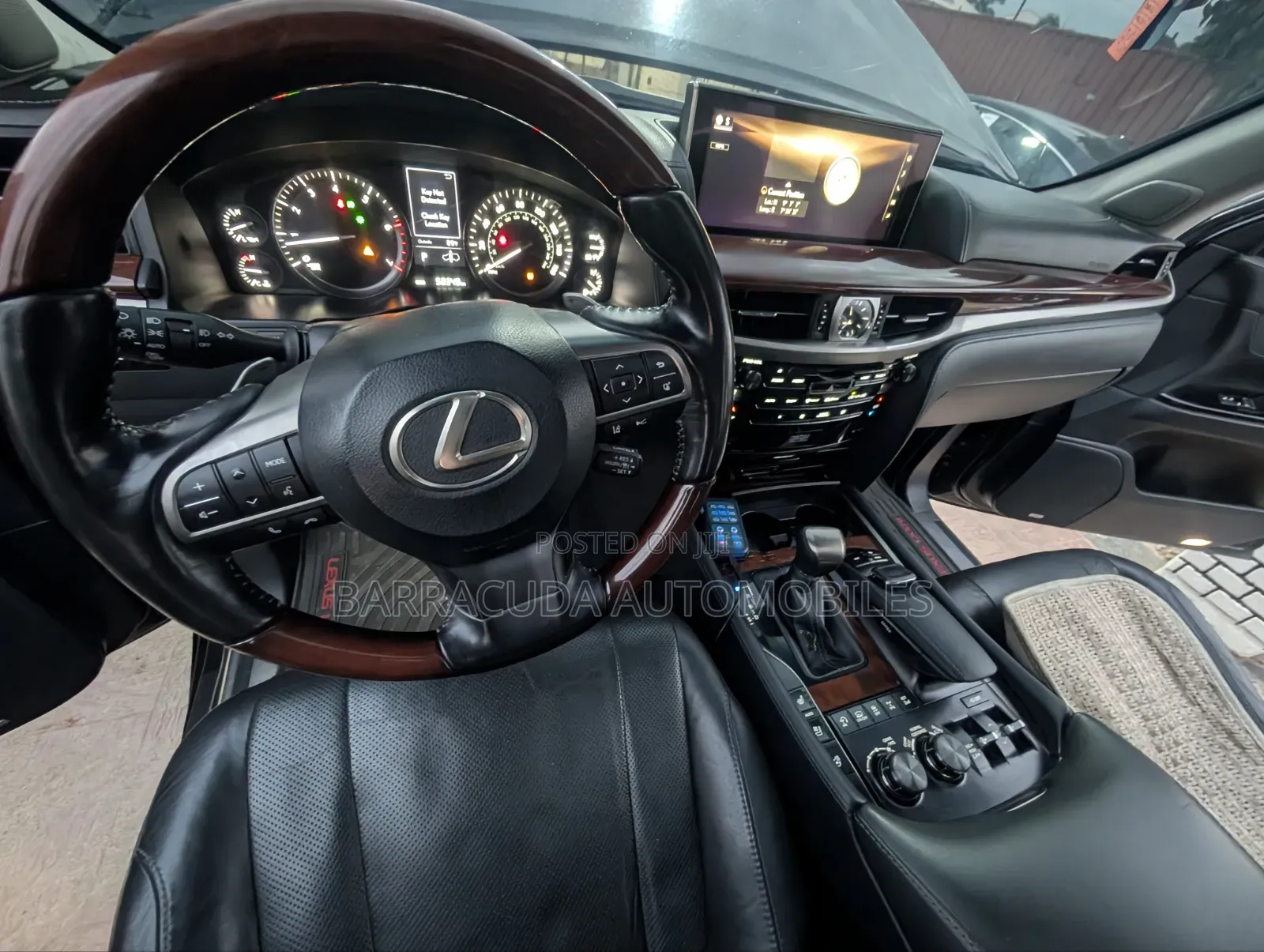 Lexus LX 570 AWD 2020 Black