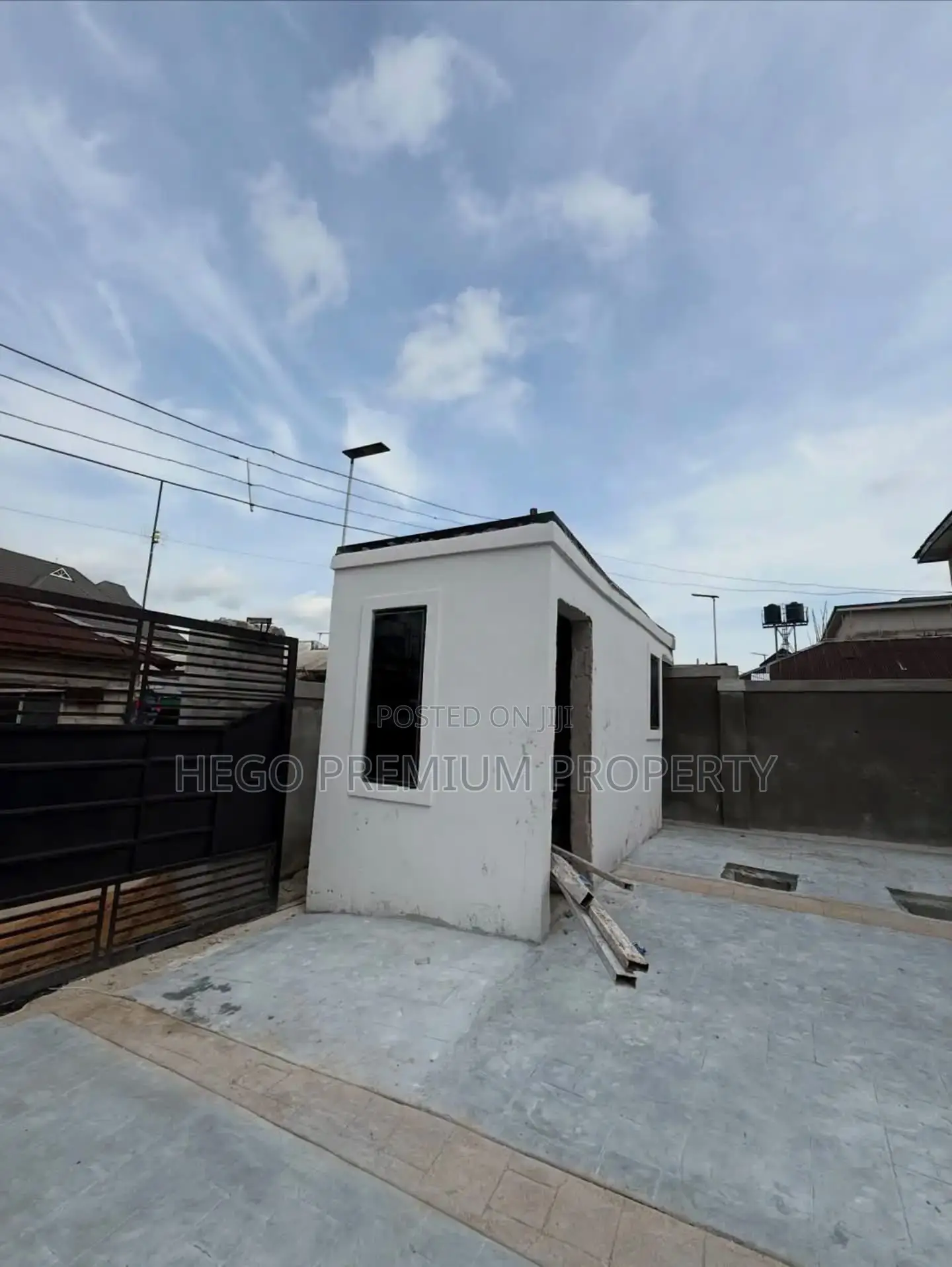3bdrm Apartment in Woji Estate, Obio-Akpor for sale