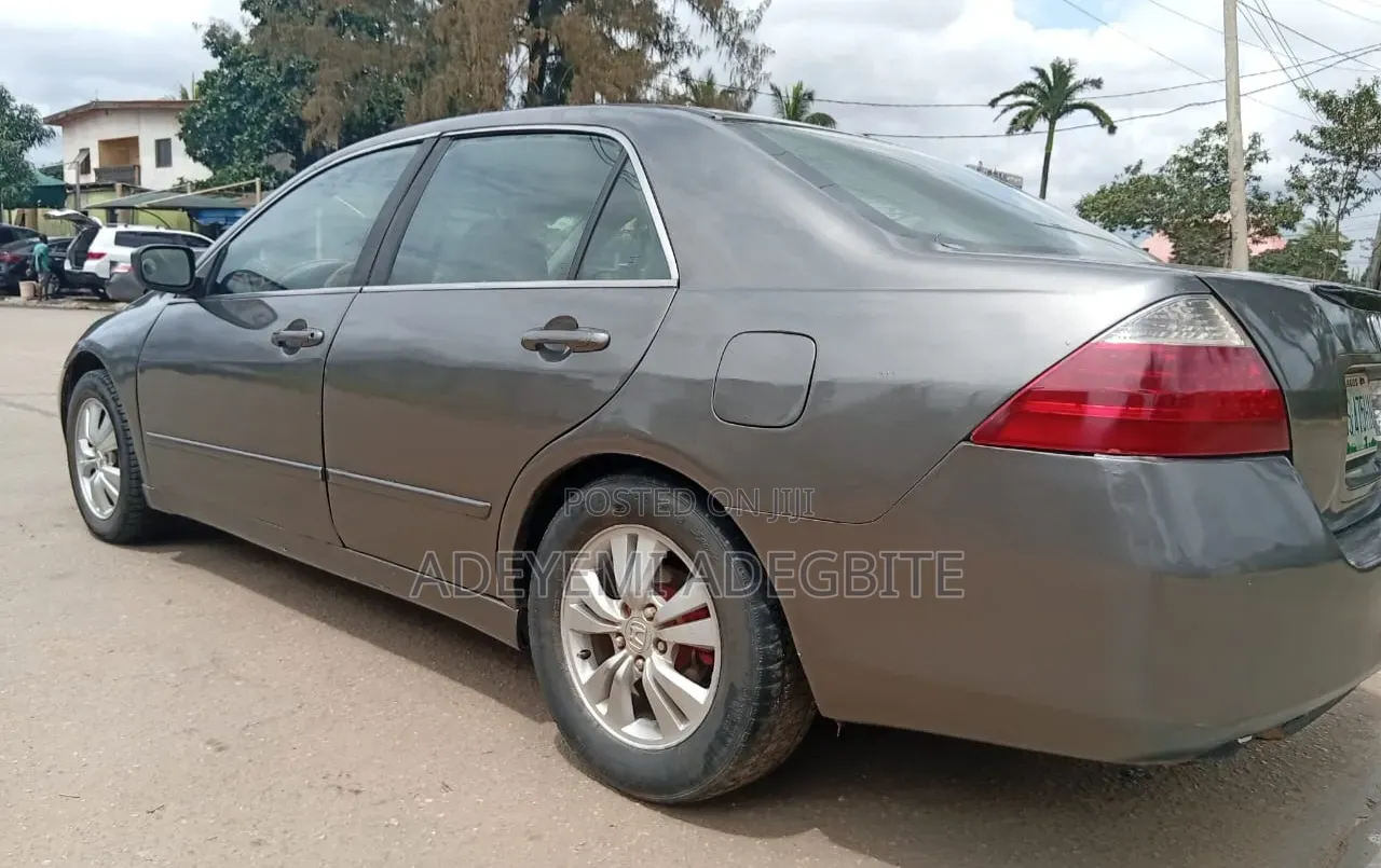 Honda Accord 2007 Gray