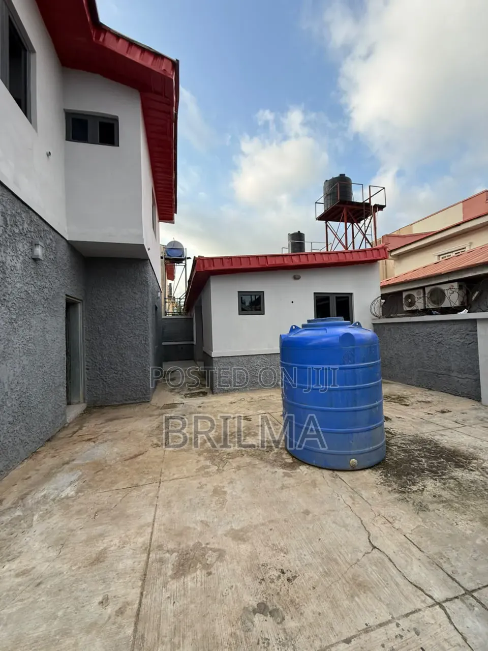 5bdrm Duplex in Kado for sale