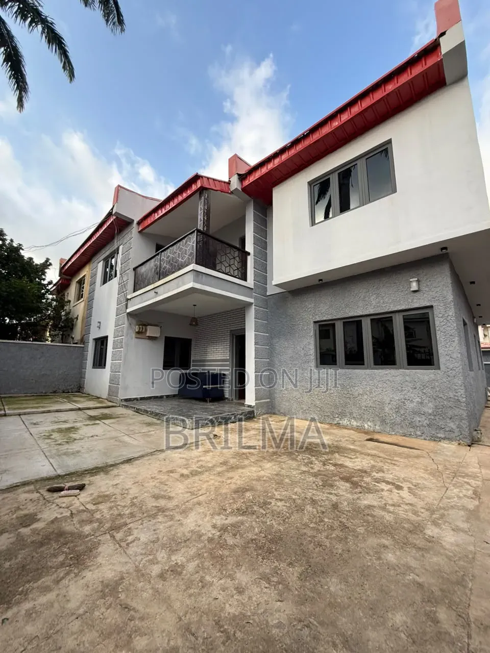 5bdrm Duplex in Kado for sale