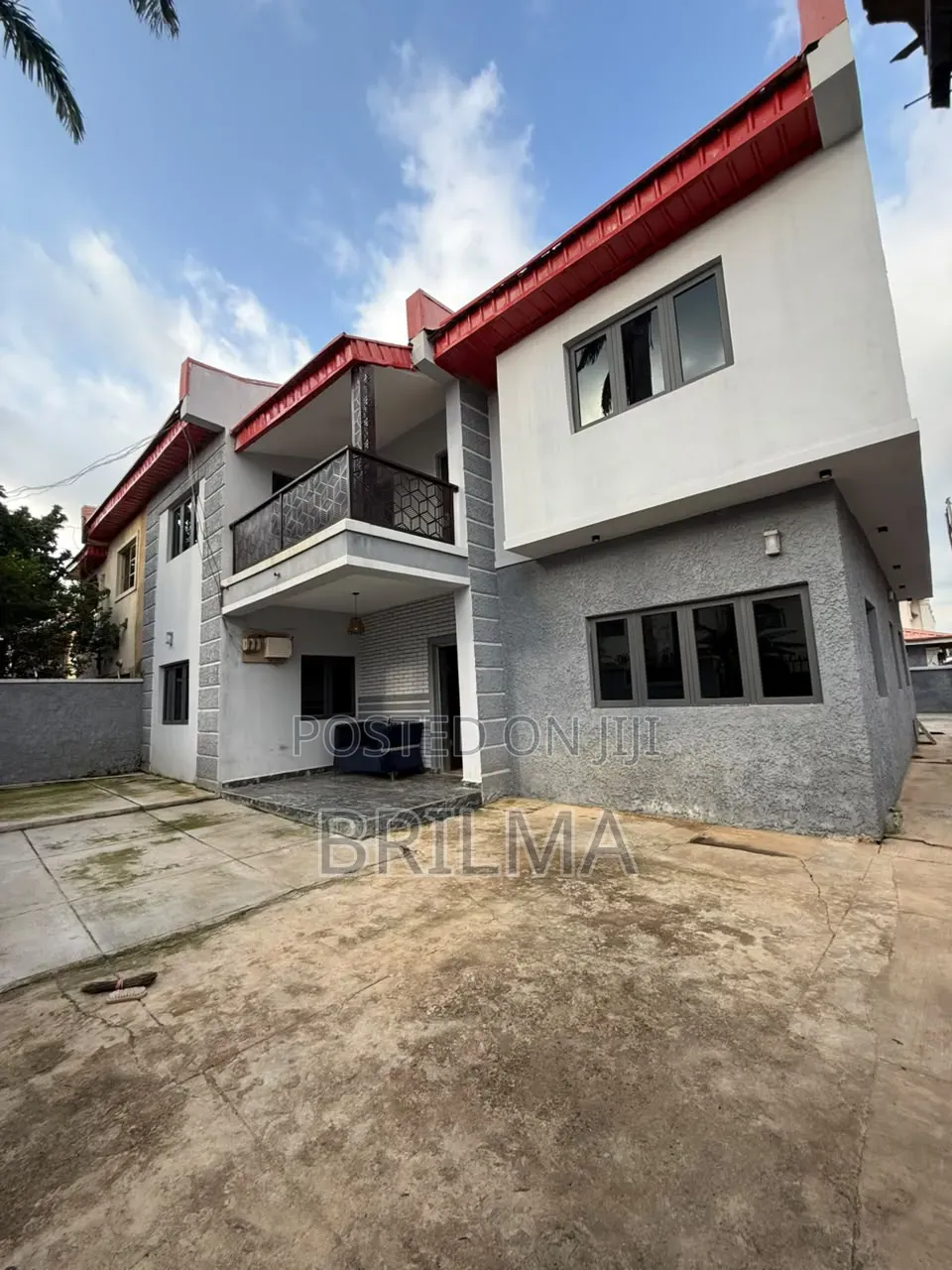 5bdrm Duplex in Kado for sale