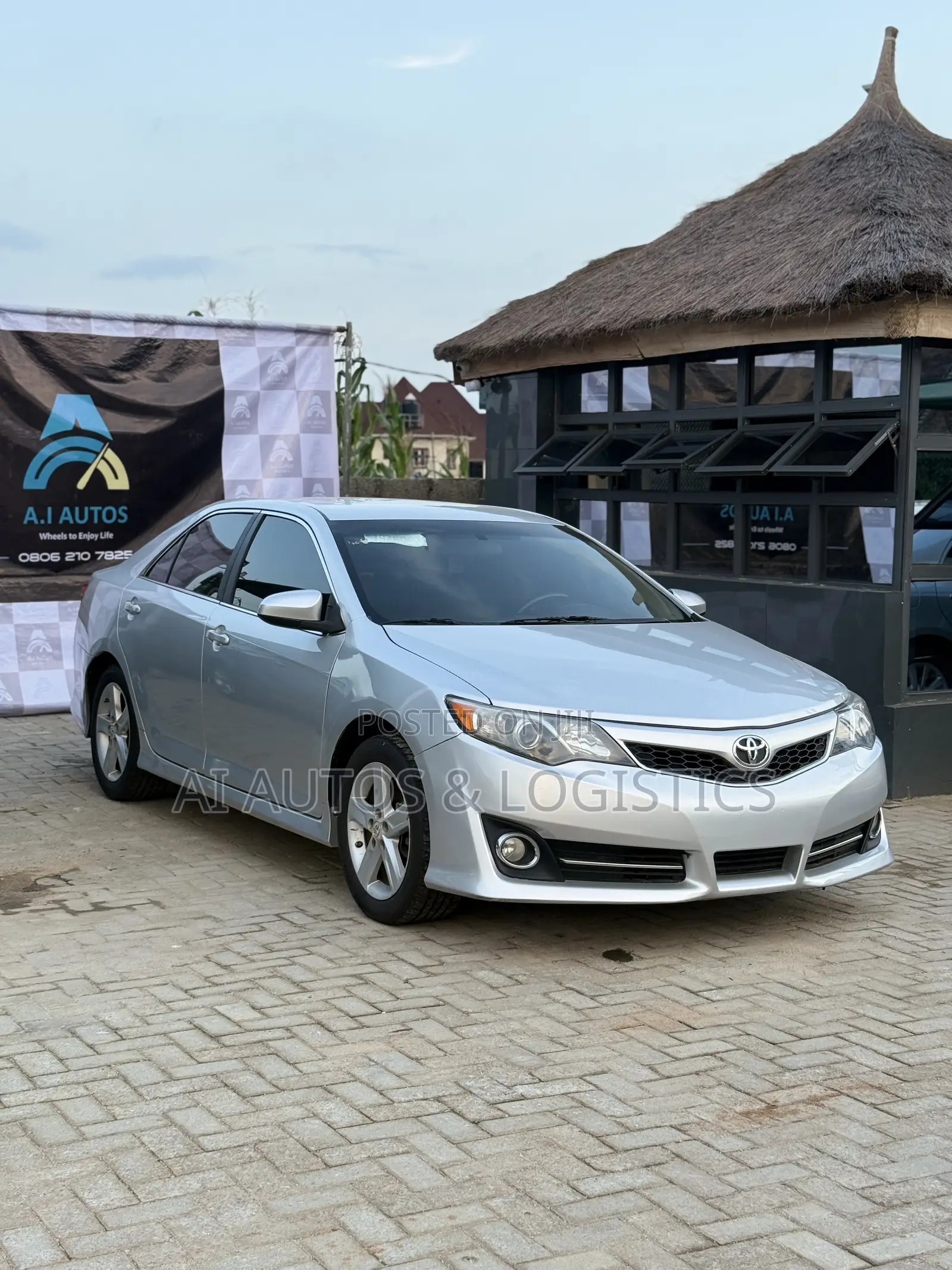 Toyota Camry SE Sport 4dr Sedan (2.5L 4cyl 6A) 2014 Silver