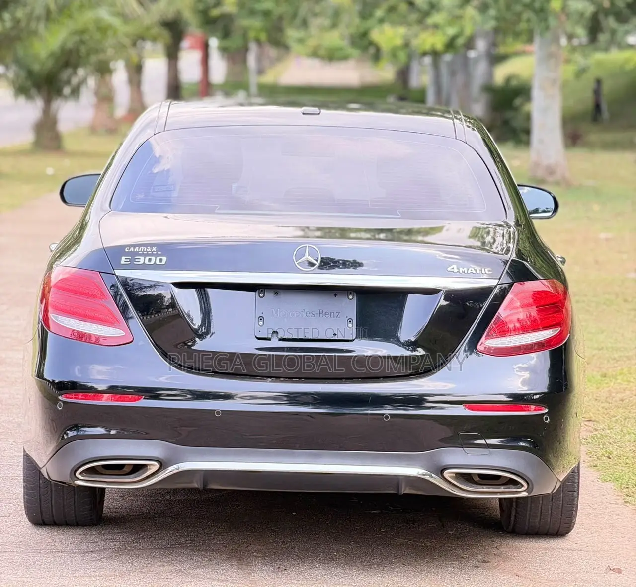 Mercedes-Benz E300 4Matic AWD Sedan (2.0L 4cyl 9A) 2017 Black