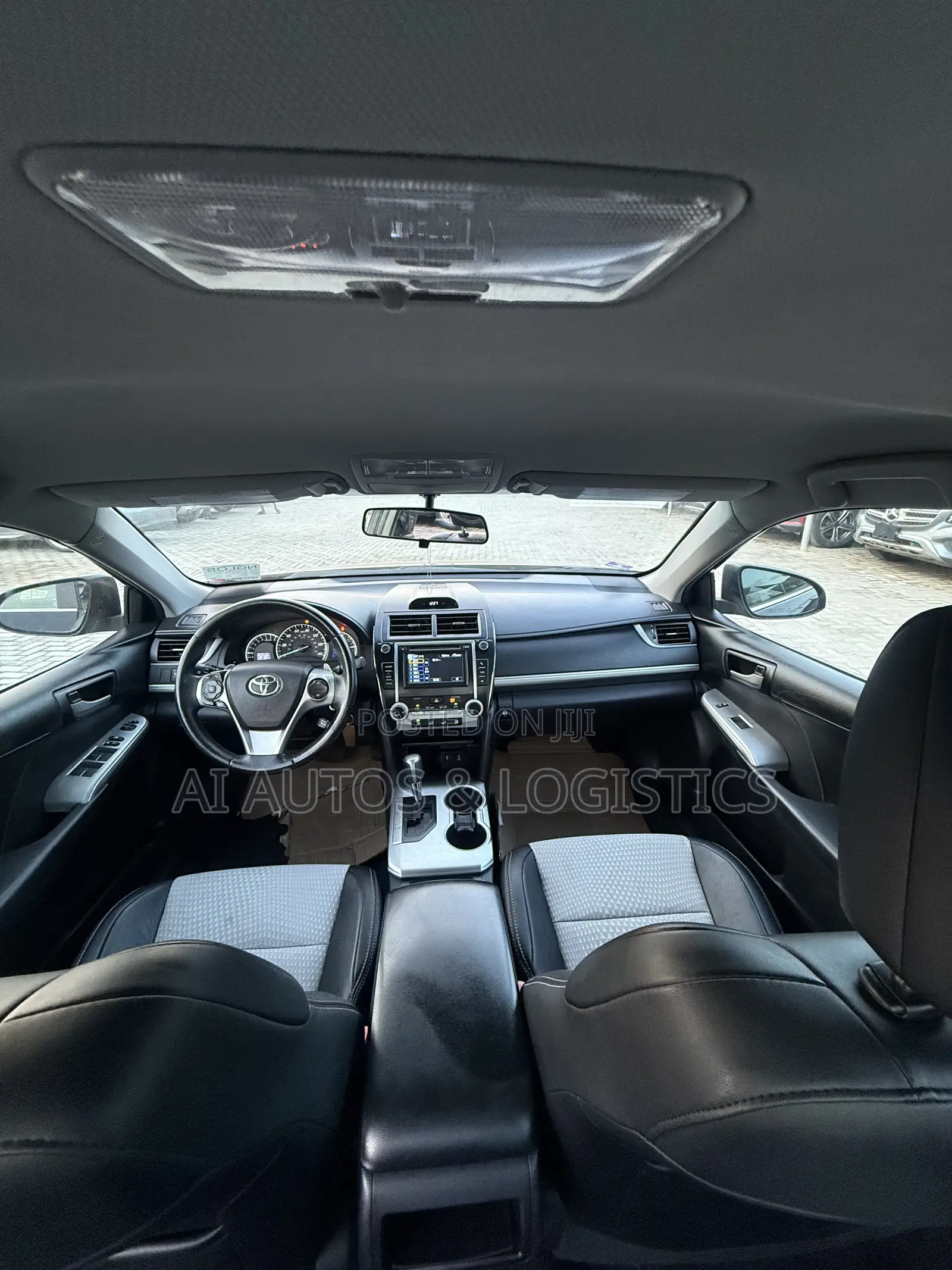 Toyota Camry SE Sport 4dr Sedan w/Prod. End 11/13 (2.5L 4cyl 6A) 2014