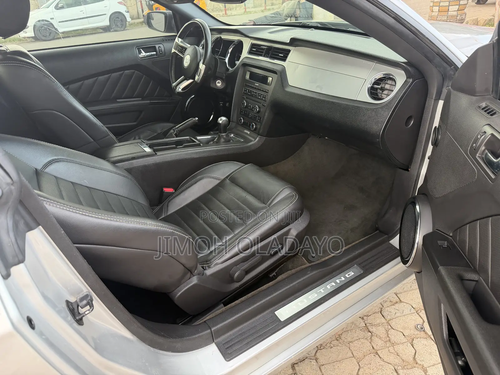 Ford Mustang 2014 Silver