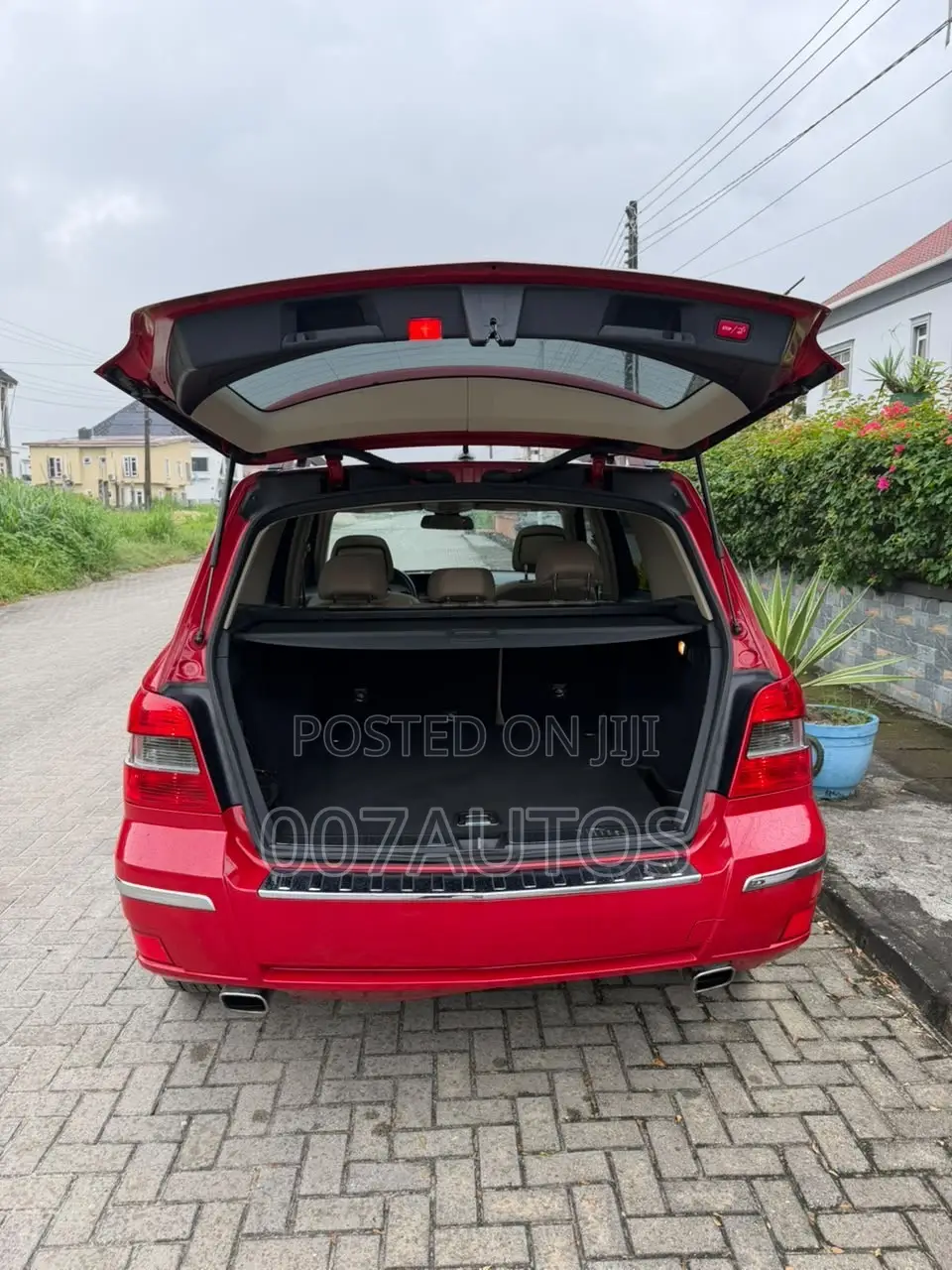 Mercedes-Benz GLK-Class 2011 Red