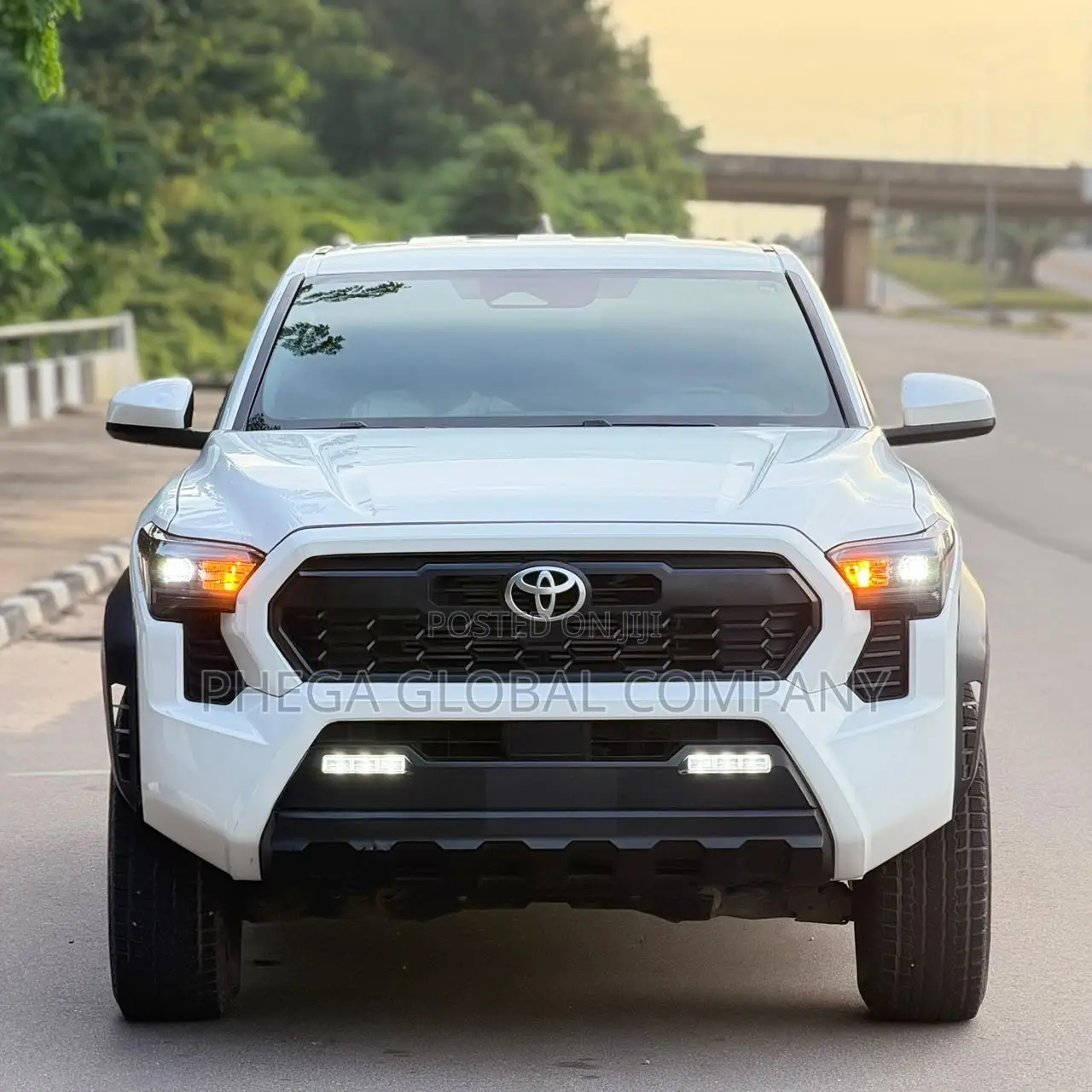 Toyota Tacoma SR5 Access Cab 6' Bed AT 2024 White