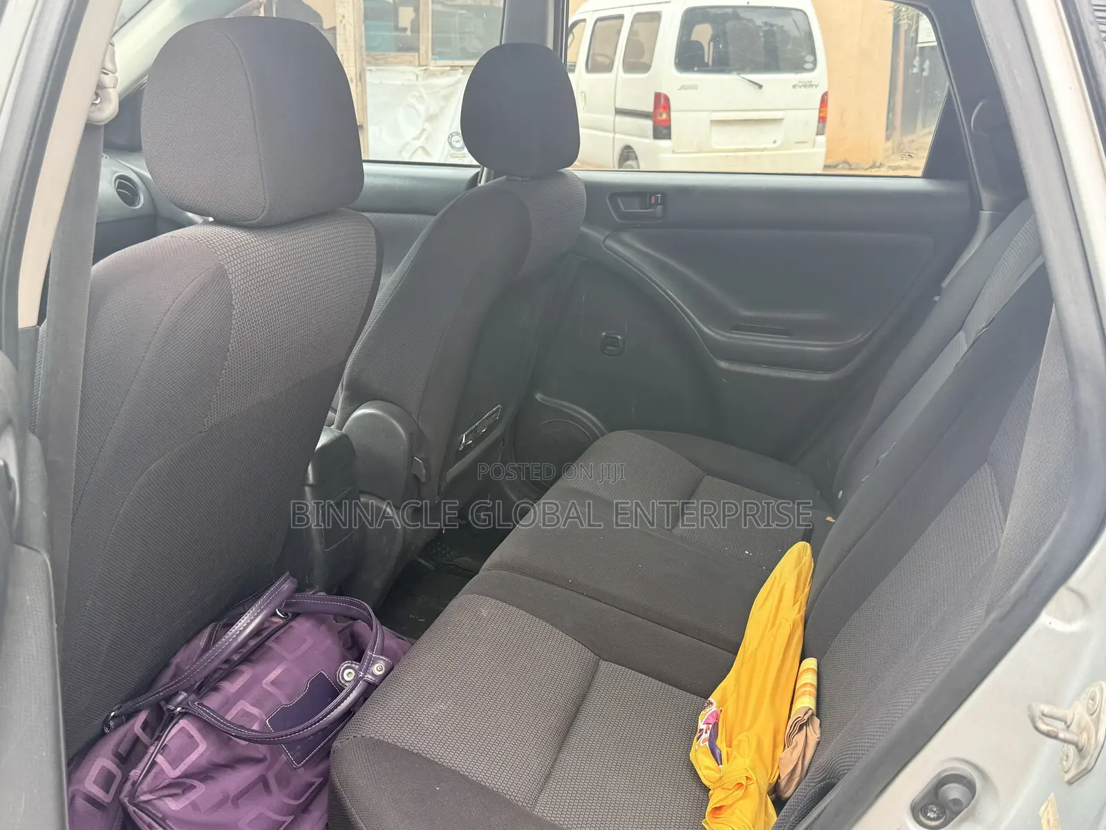 Pontiac Vibe 2007 Silver