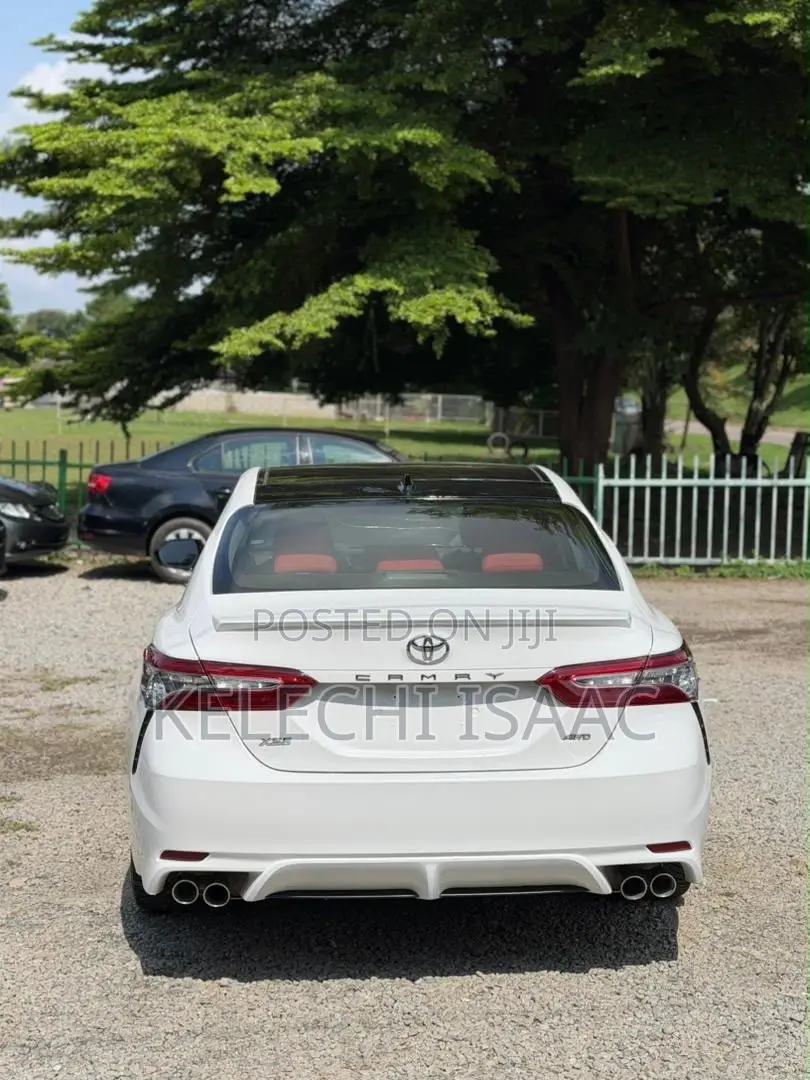 Toyota Camry XSE 2021 White
