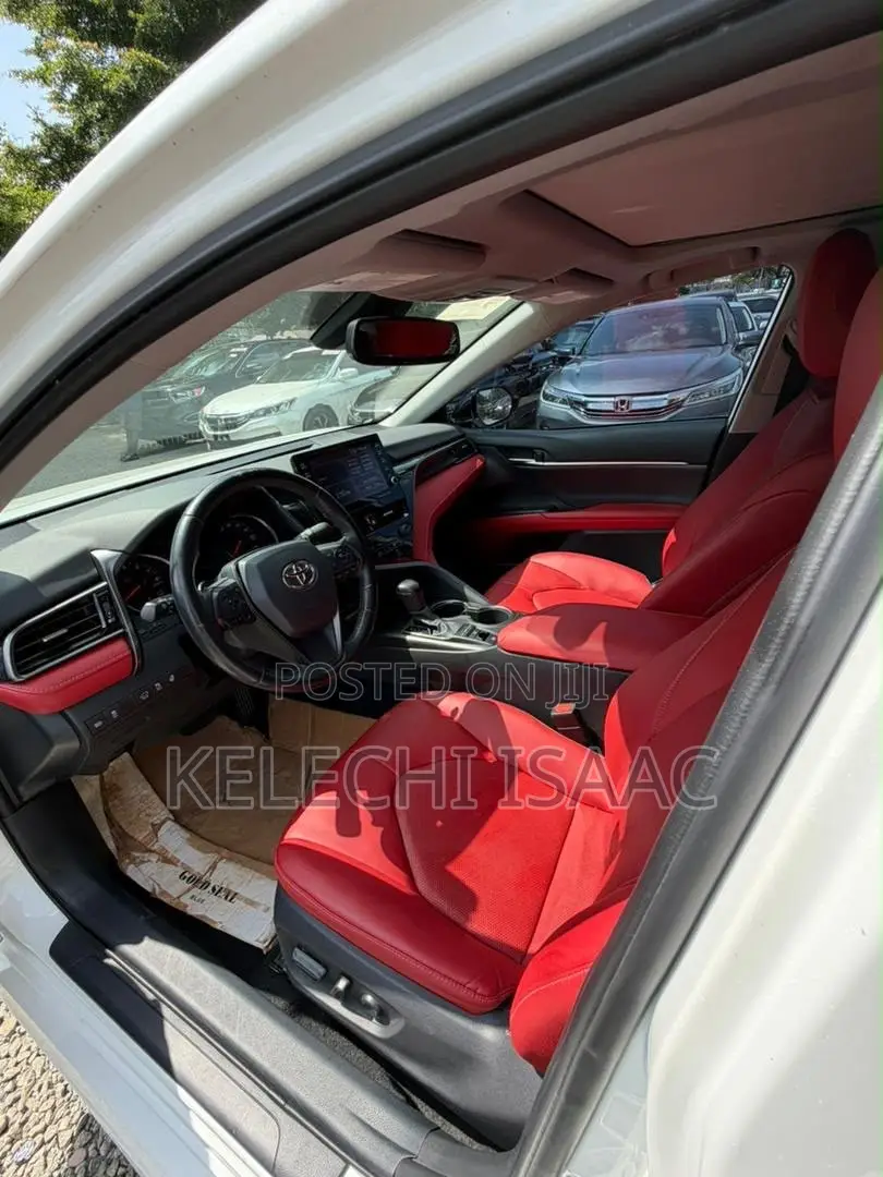Toyota Camry XSE 2021 White