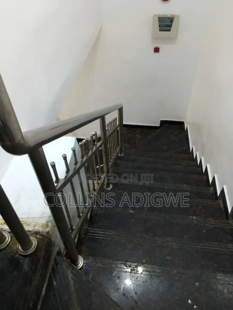 3bdrm Duplex in Lekki Phase 1 Right for rent
