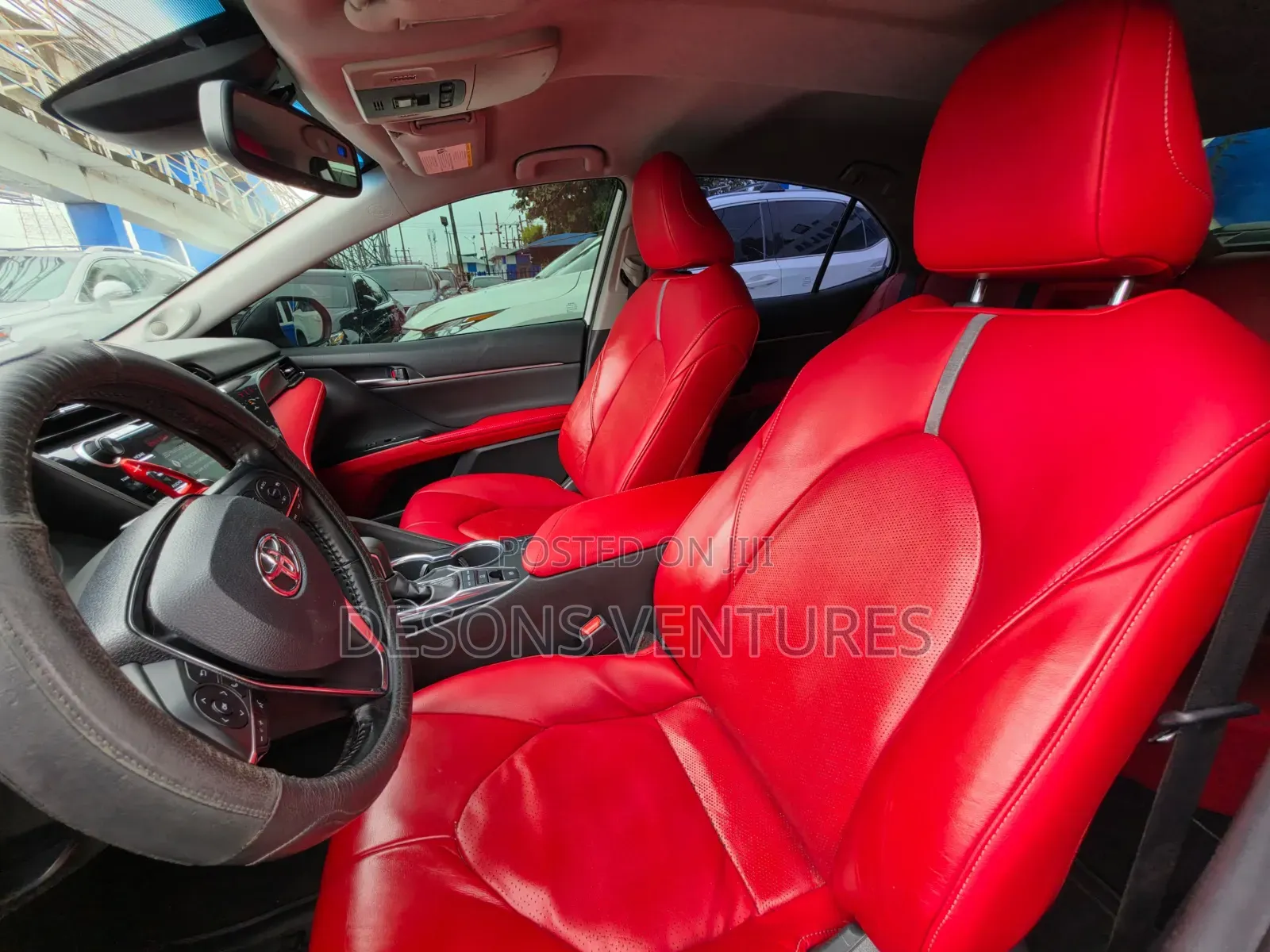 Toyota Camry 2019 White
