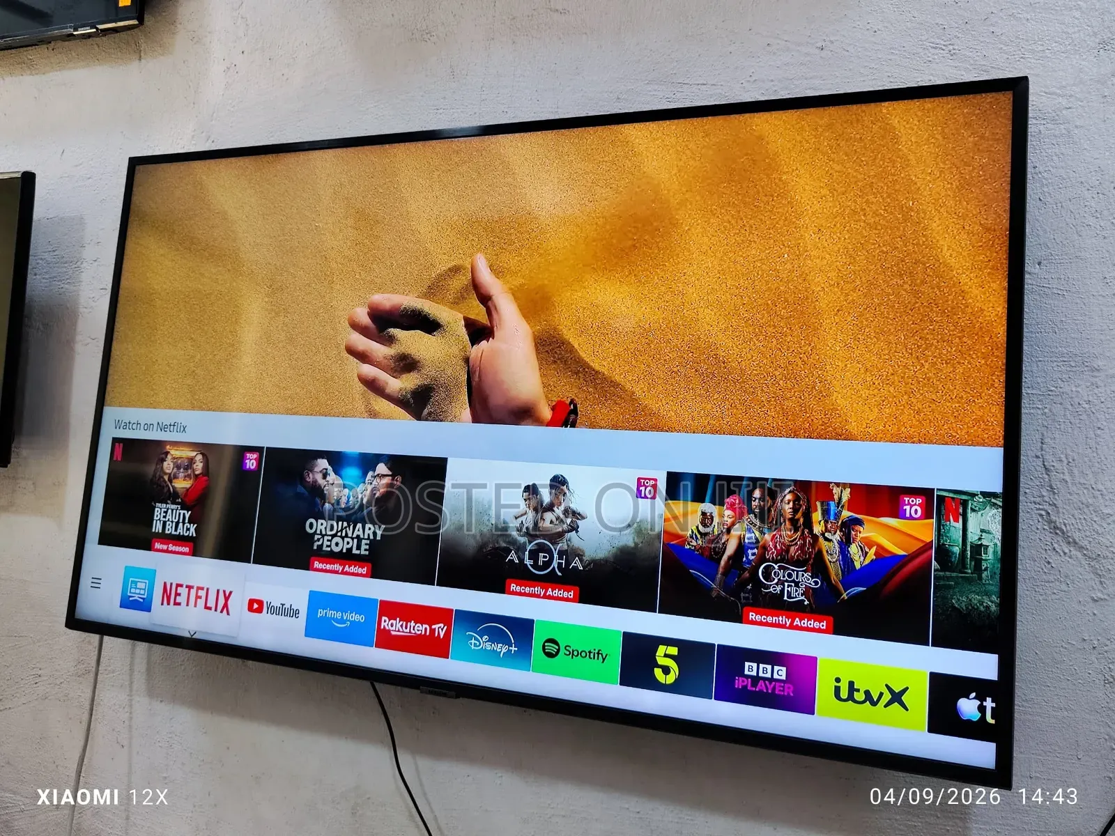 50" Inches Samsung Crystal Clear Premium Uhd HDR Sleek Smart TV