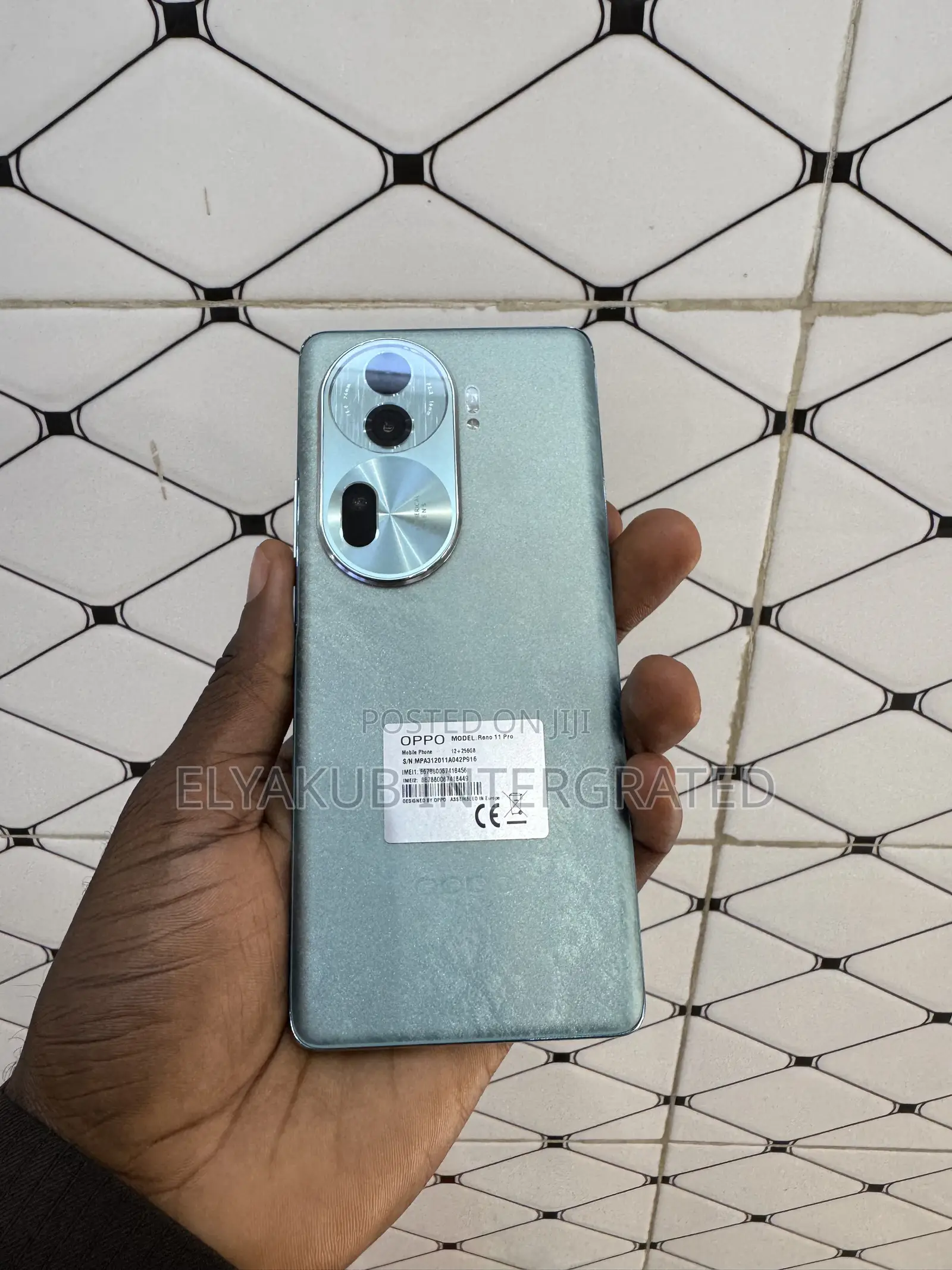 New Oppo Reno 256 GB Green