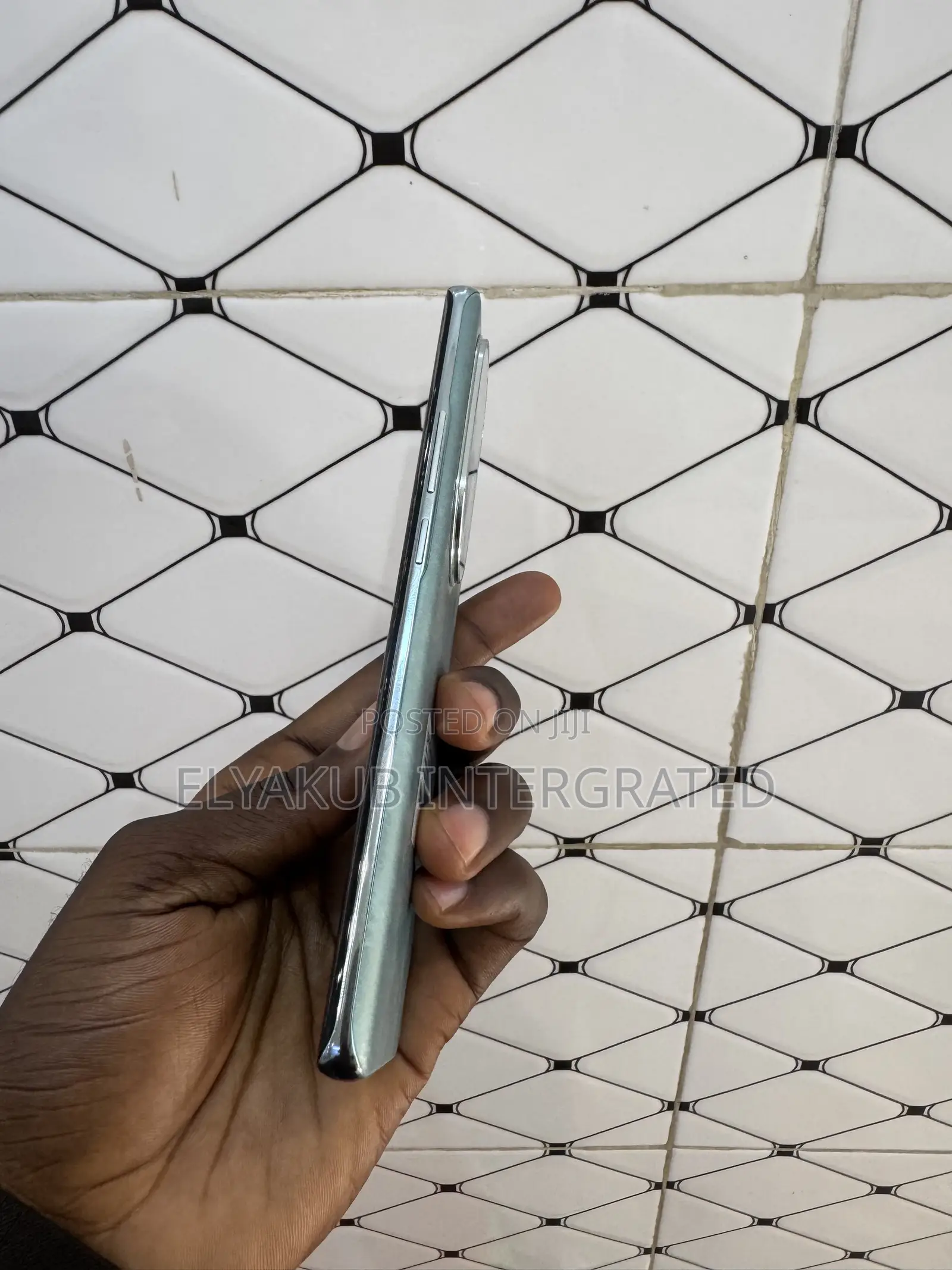 New Oppo Reno 256 GB Green