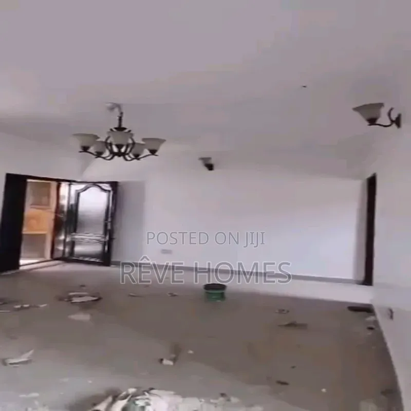 3bdrm Block of Flats in Shomolu / Shomolu for rent