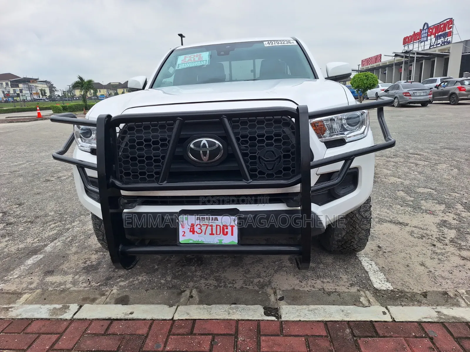 Toyota Tacoma 2023 White