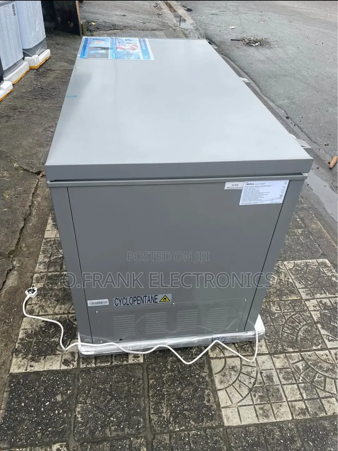 Media 5ft Inverter Chest Freezer
