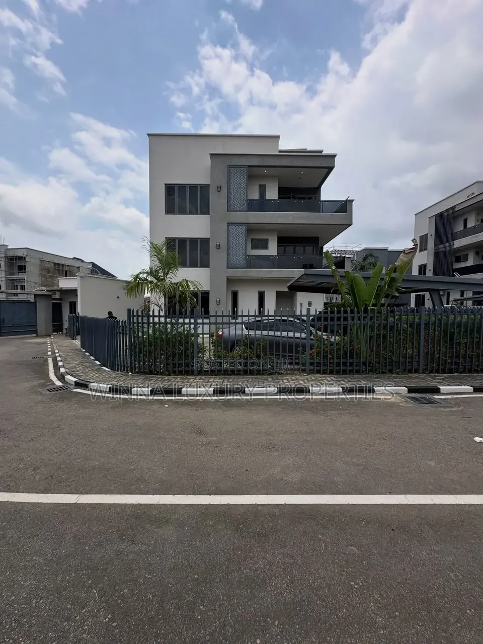 6bdrm Mansion in Wuye Main for sale