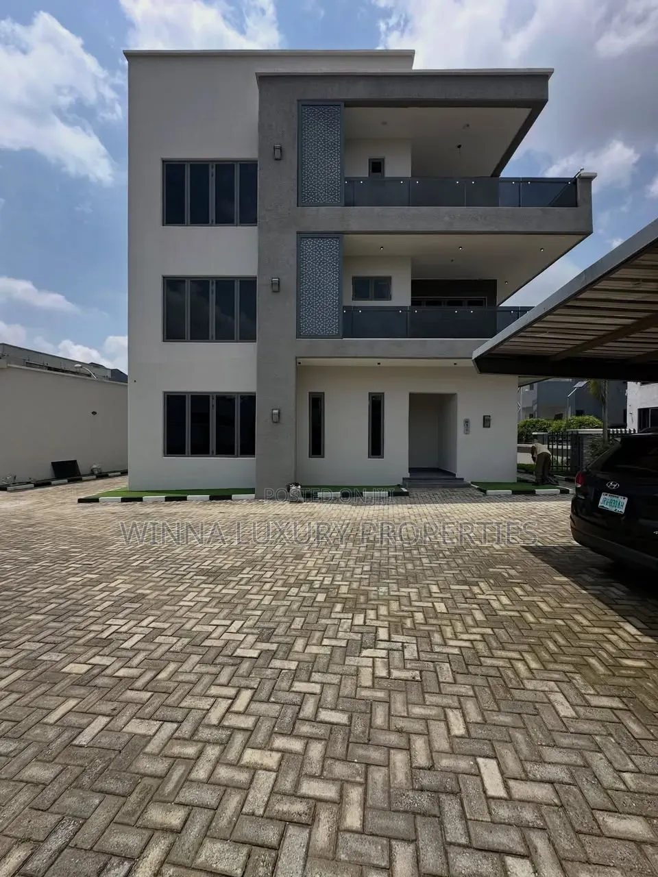 6bdrm Mansion in Wuye Main for sale