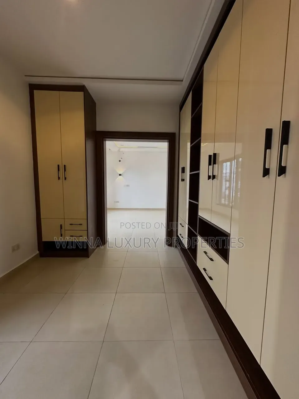 6bdrm Mansion in Wuye Main for sale