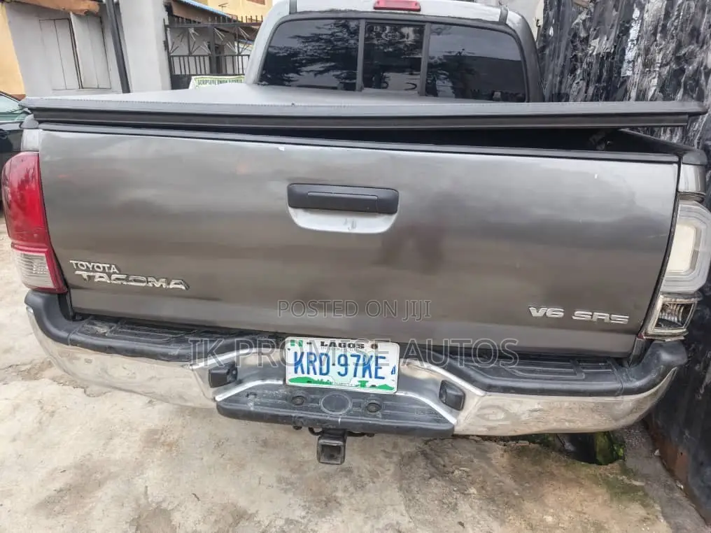 Toyota Tacoma 2007 Gray