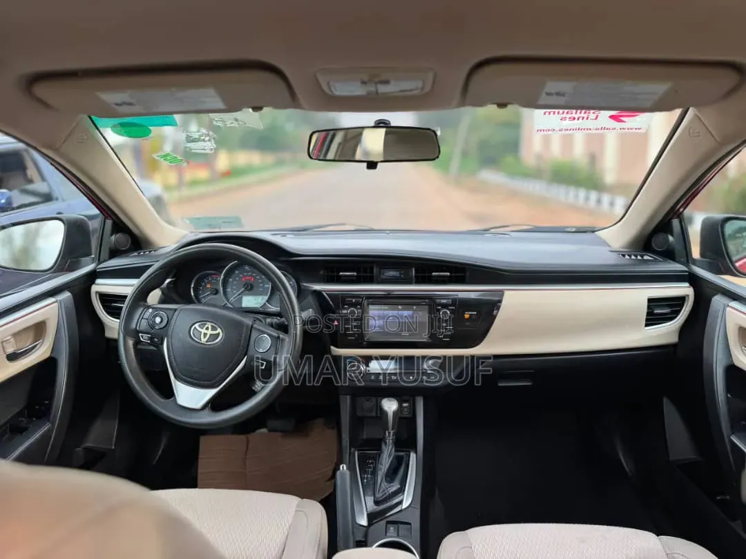 Toyota Corolla 2014 Red