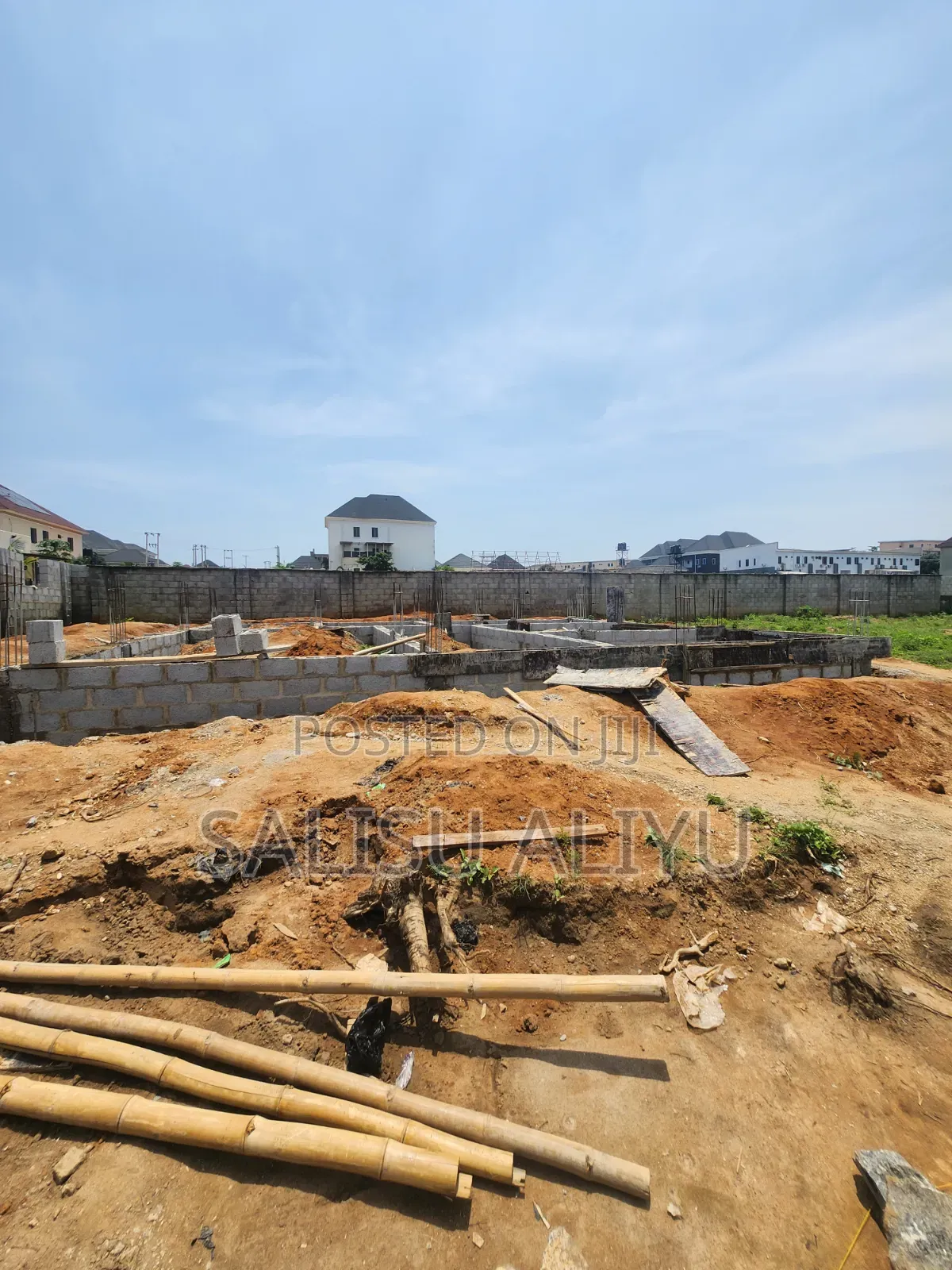 400 Sqm, at Lifecamp After Minister's Gate Gate, in a Fully Built Area.