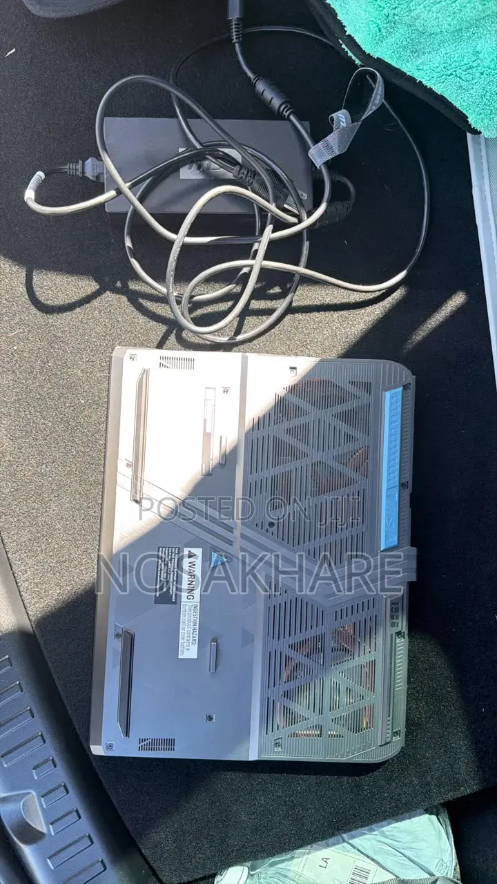 Laptop MSI Vector 16 HX AI A2XWIG 16GB Intel Core Ultra 7 SSD 1T