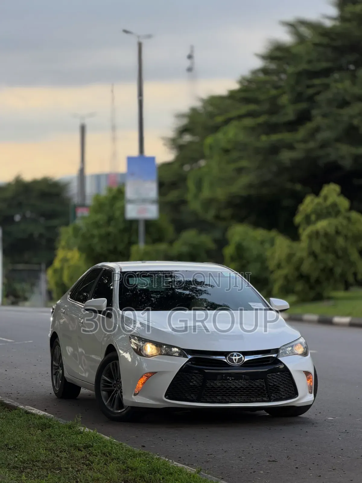 Toyota Camry 2015 White