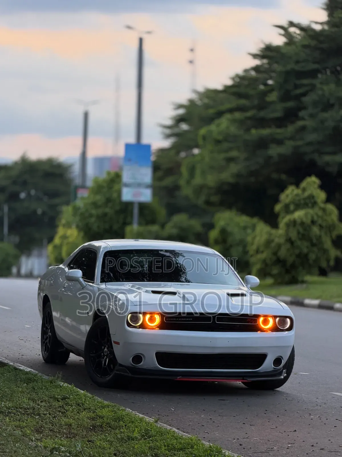 Dodge Challenger 2017 White