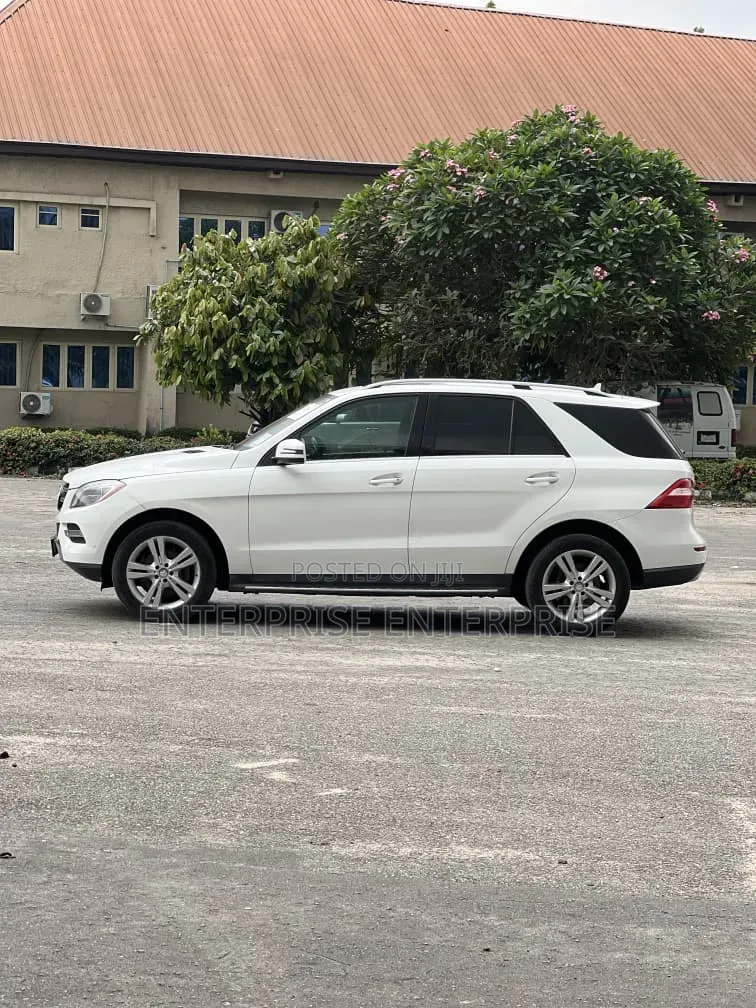 Mercedes-Benz M Class ML350 4MATIC 4dr SUV AWD (3.5L 6cyl 7A) 2015