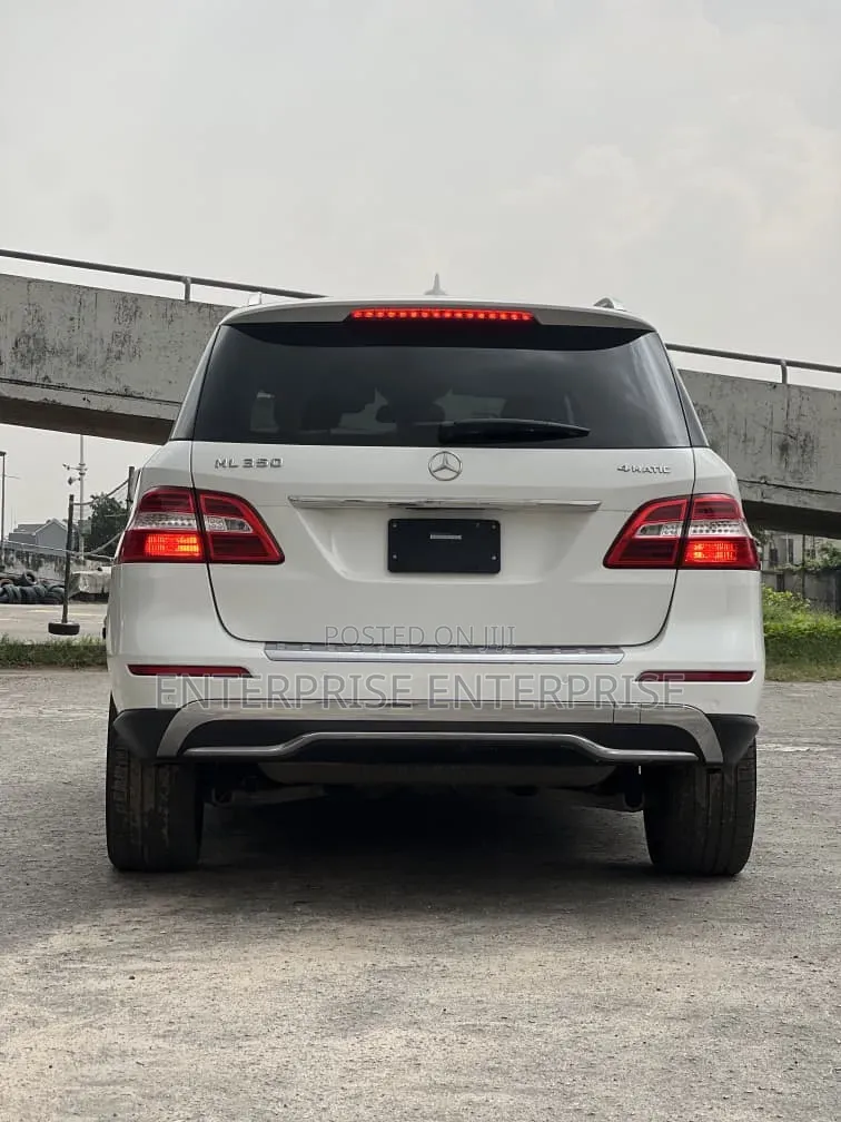 Mercedes-Benz M Class ML350 4MATIC 4dr SUV AWD (3.5L 6cyl 7A) 2015