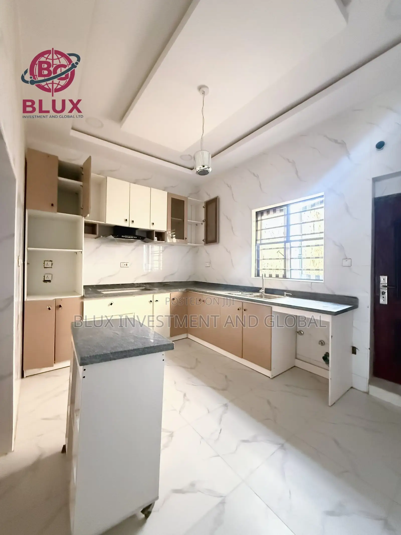 4bdrm Duplex in Orchid Lagos, Lafiaji for sale
