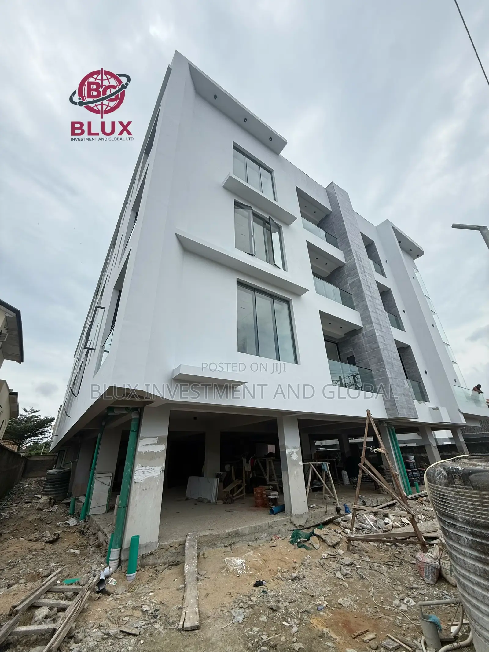 2bdrm Apartment in Lekki for sale