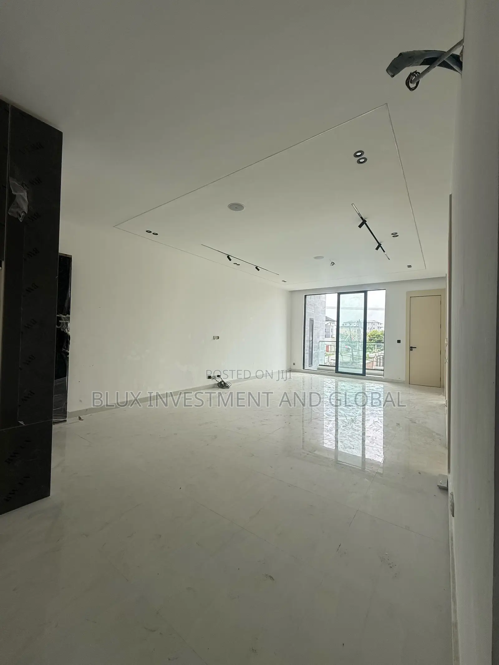 2bdrm Apartment in Lekki for sale