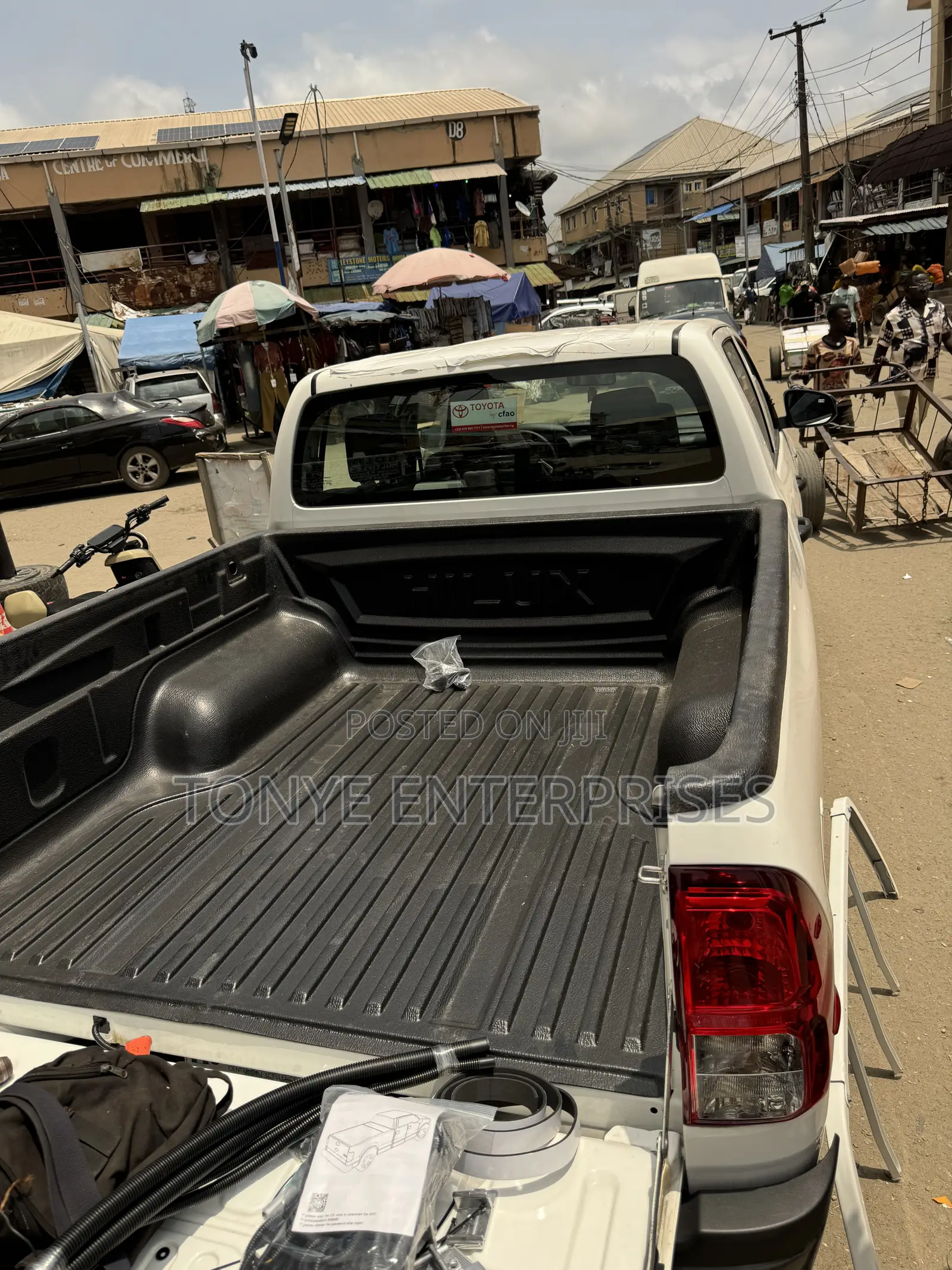 Hilux Automatic Booth Cover