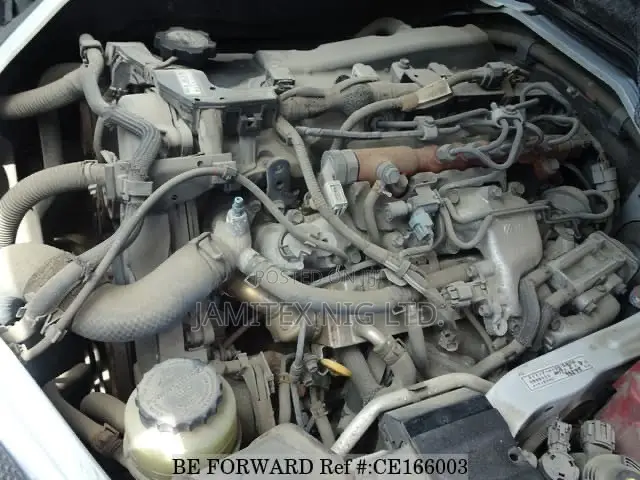 Toyota HiAce 2013 White
