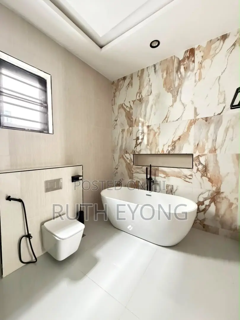 5bdrm Duplex in Chevron Lekki Lagos for sale