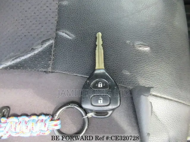 Toyota HiAce 2009 Silver