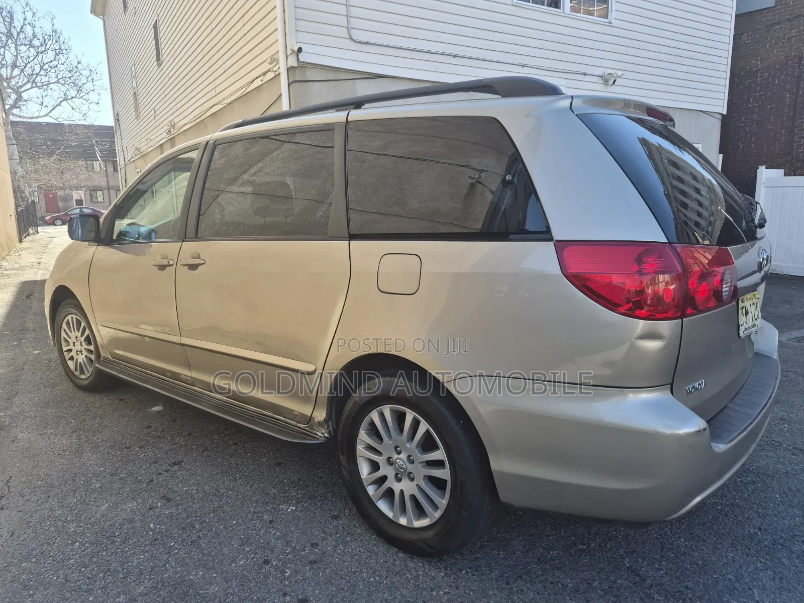 Toyota Sienna XLE Limited AWD 2006 Gold