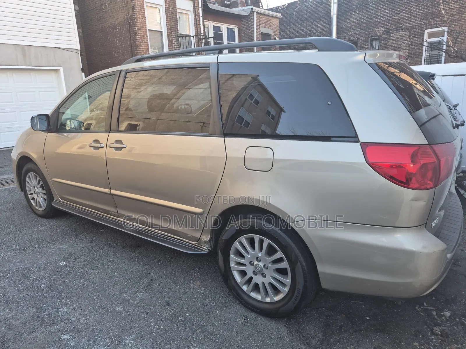 Toyota Sienna XLE Limited AWD 2006 Gold