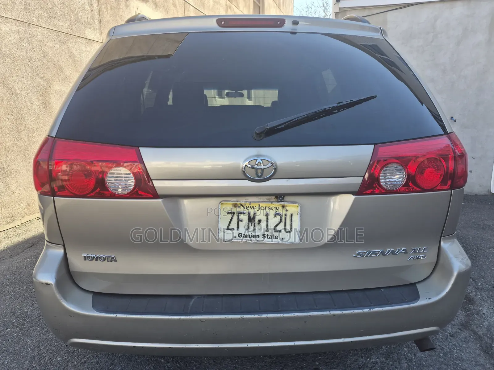 Toyota Sienna XLE Limited AWD 2006 Gold