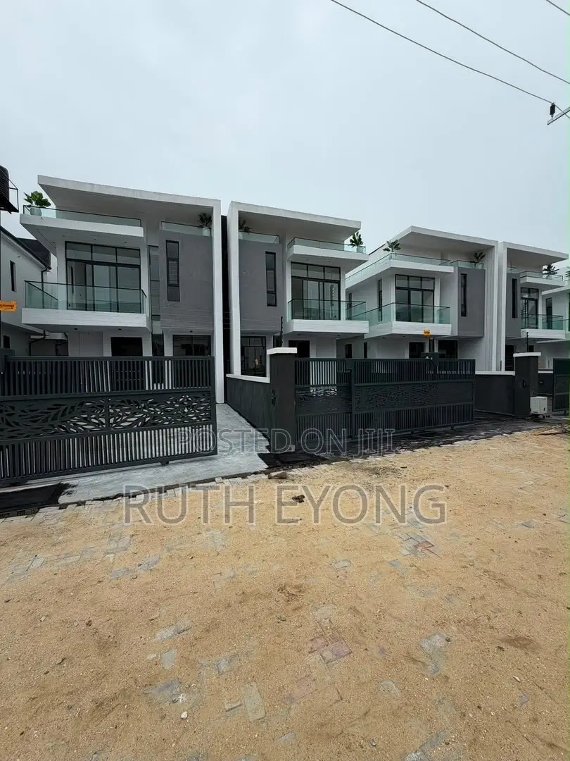 4bdrm House in Ikota for sale