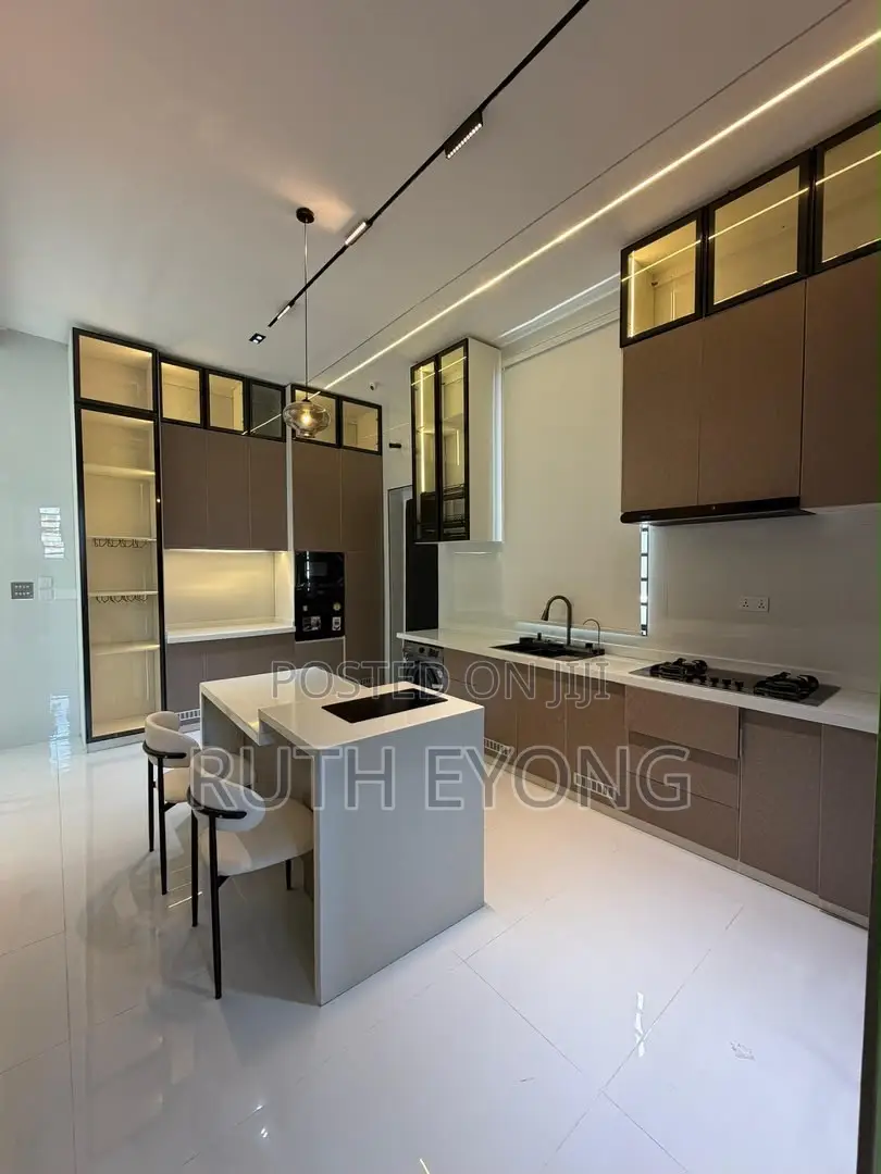 5bdrm Duplex in Orchid, Lekki Phase 1 for sale